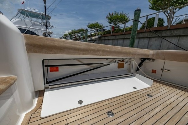 Reel Hunter 58ft Viking Yacht For Sale