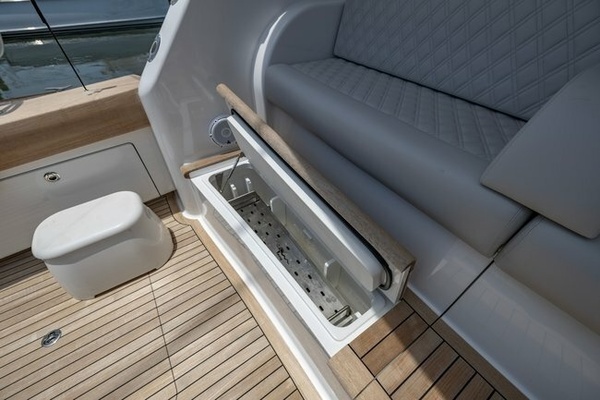 Reel Hunter 58ft Viking Yacht For Sale