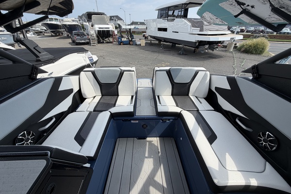 25ft Yamaha Boats Yacht For Sale