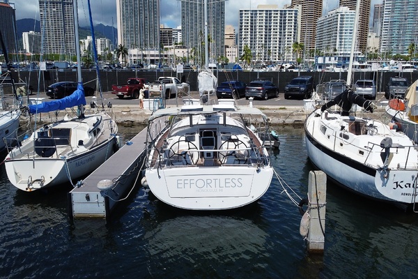 EFFORTLESS 37ft Hanse Yacht For Sale