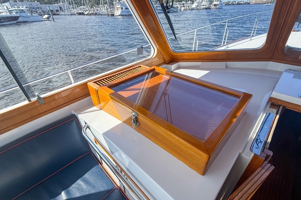 Candide 38ft Grand Banks Yacht For Sale