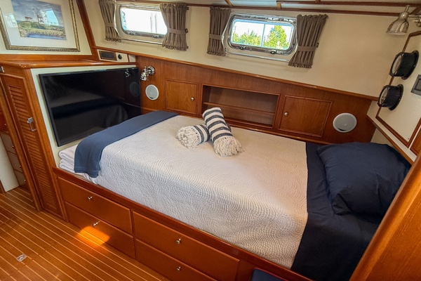 Candide 38ft Grand Banks Yacht For Sale