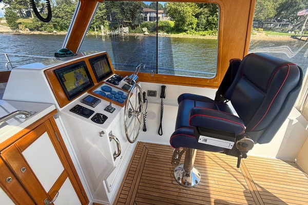 Candide 38ft Grand Banks Yacht For Sale