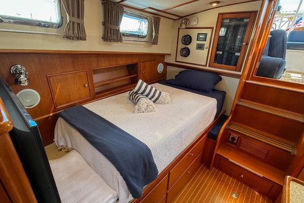 Candide 38ft Grand Banks Yacht For Sale