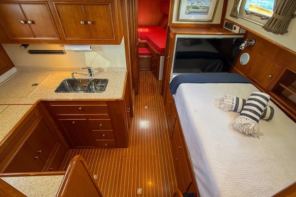 Candide 38ft Grand Banks Yacht For Sale