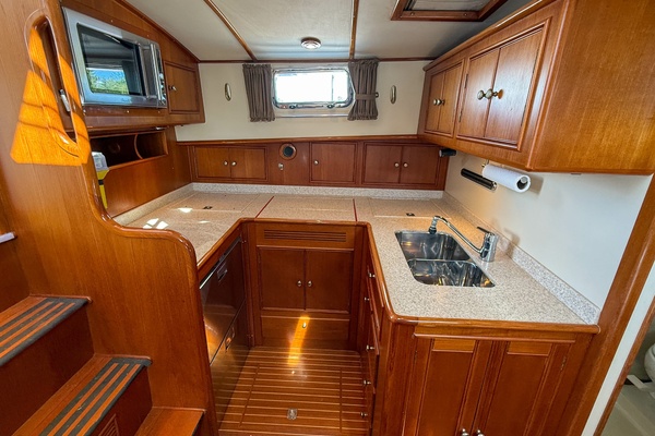 Candide 38ft Grand Banks Yacht For Sale