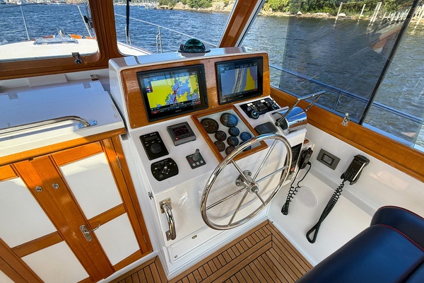 Candide 38ft Grand Banks Yacht For Sale