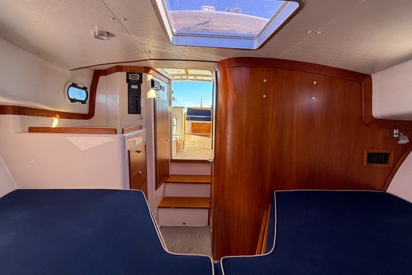 Sundown 34ft True North Yacht For Sale