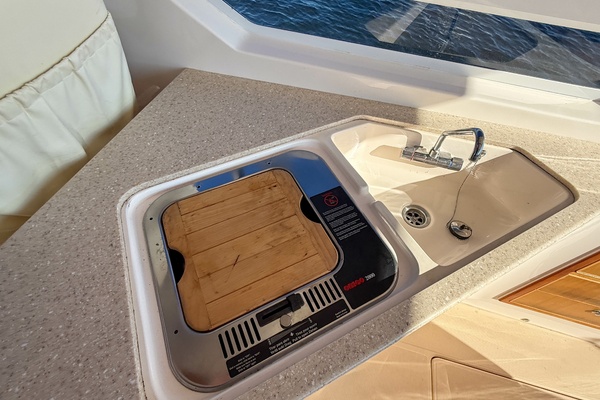 Sundown 34ft True North Yacht For Sale