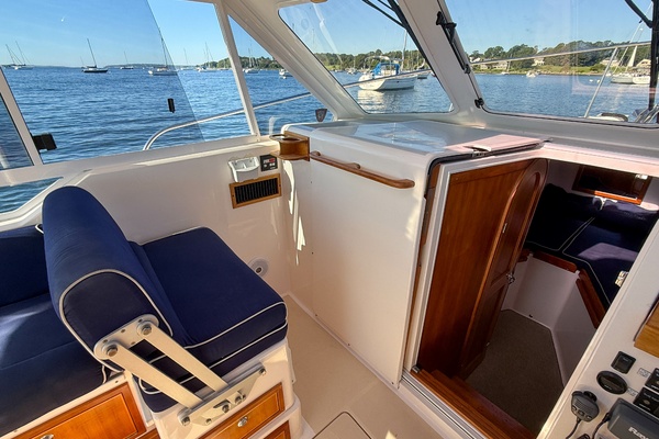 Sundown 34ft True North Yacht For Sale