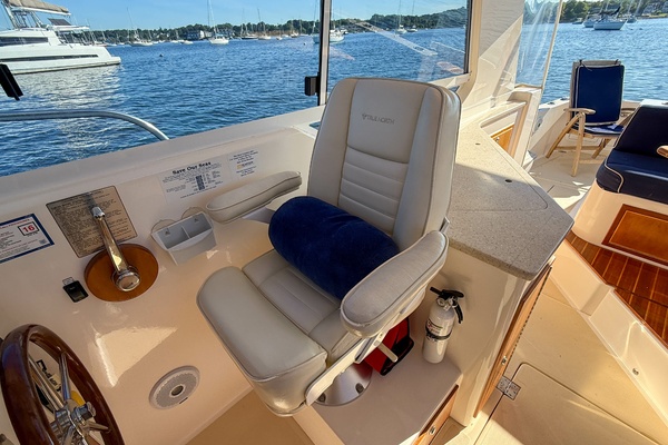Sundown 34ft True North Yacht For Sale