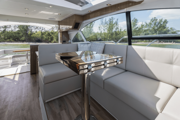 50ft Cruisers Yachts Yacht For Sale