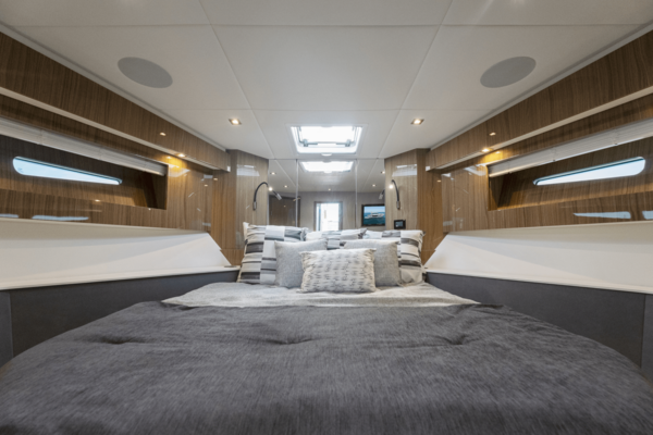 50ft Cruisers Yachts Yacht For Sale