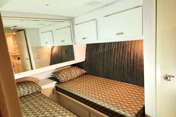 Nobody 48ft Ocean Yachts Yacht For Sale