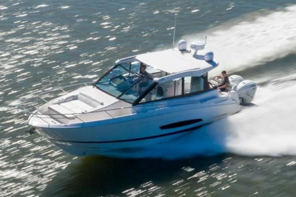 37-ft-Regal-2023-36 XO- Jersey City New Jersey United States  yacht for sale