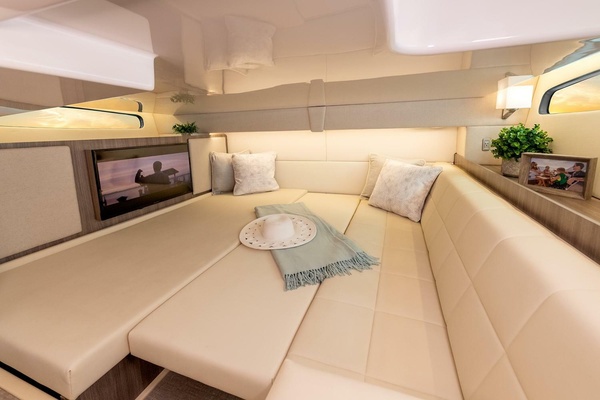 37ft Regal Yacht For Sale