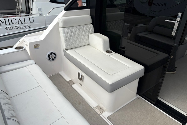 37ft Regal Yacht For Sale