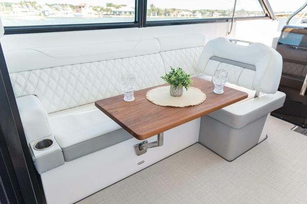 37ft Regal Yacht For Sale