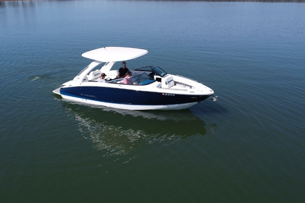 27ft Regal Yacht For Sale