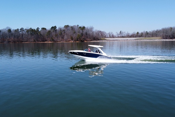 27ft Regal Yacht For Sale
