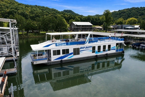 OFF DUTY 77ft Sumerset Yacht For Sale