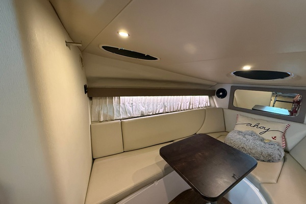 28ft Regal Yacht For Sale