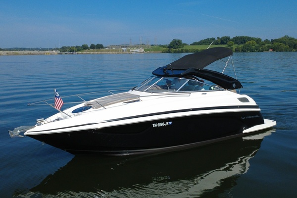 28ft Regal Yacht For Sale