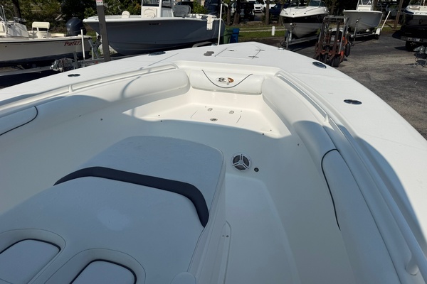 30ft Sea Hunt Yacht For Sale