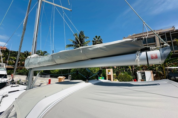48ft Beneteau Yacht For Sale