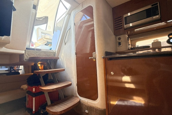 37ft Sea Ray Yacht For Sale