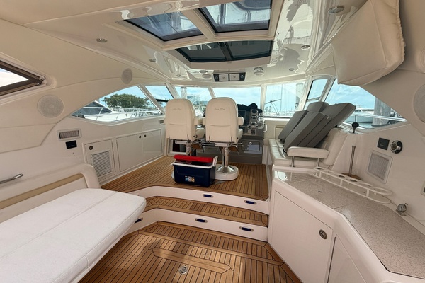 NARU 54ft Sea Ray Yacht For Sale
