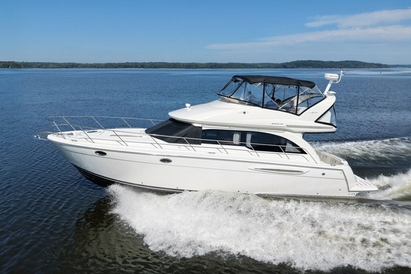 2008 Meridian 411 Sedan