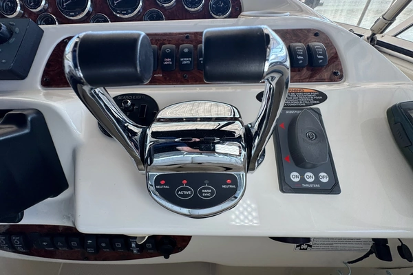 Meridian 411 Sedan Yacht For Sale