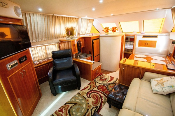 Dream Catcher 33ft Carver Yacht For Sale