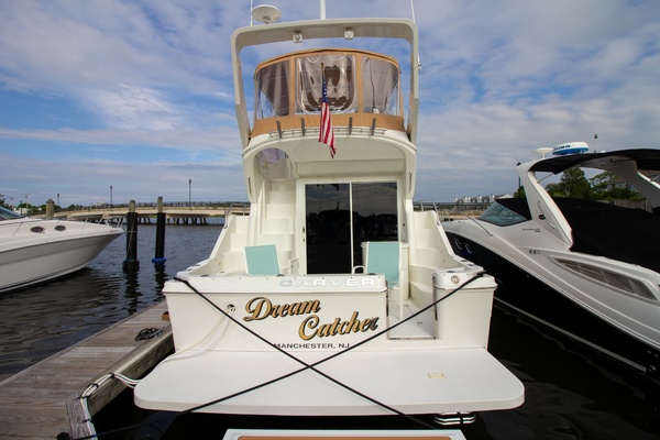 Dream Catcher 33ft Carver Yacht For Sale