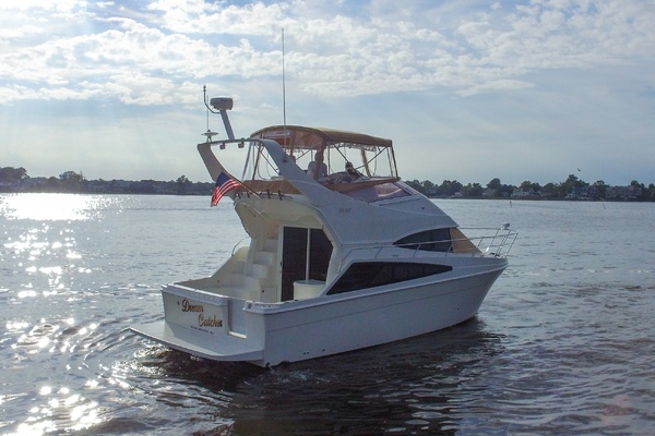 Dream Catcher 33ft Carver Yacht For Sale