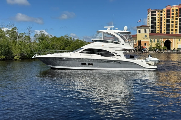 2005 Sea Ray 500 Sedan Bridge