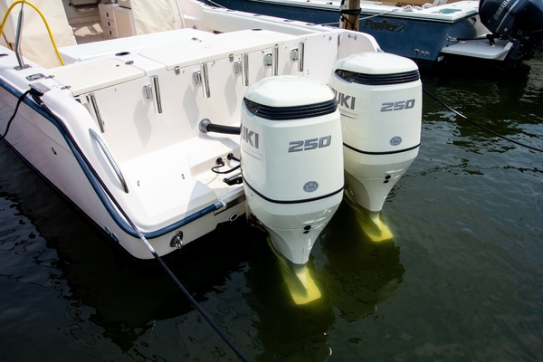 30ft Grady White Yacht For Sale