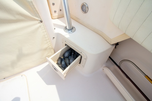 30ft Grady White Yacht For Sale