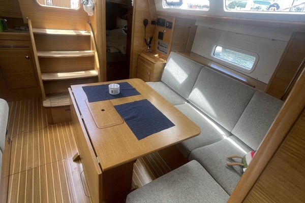 Umami 34ft Hallberg Rassy Yacht For Sale