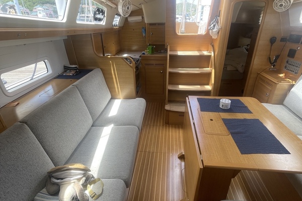 Umami 34ft Hallberg Rassy Yacht For Sale