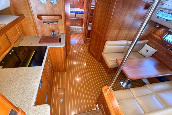 Casta Diva 50ft MJM Yacht For Sale