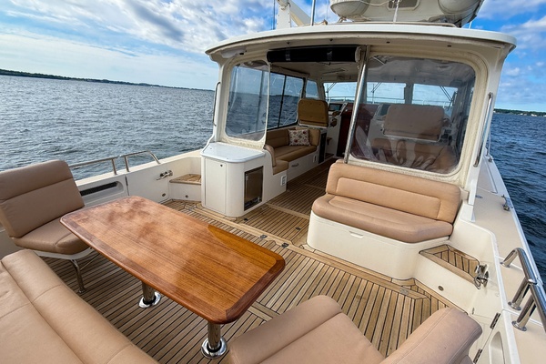 Casta Diva 50ft MJM Yacht For Sale