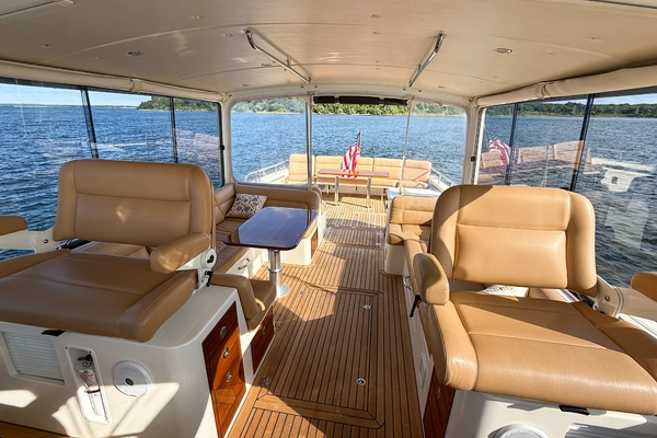 Casta Diva 50ft MJM Yacht For Sale