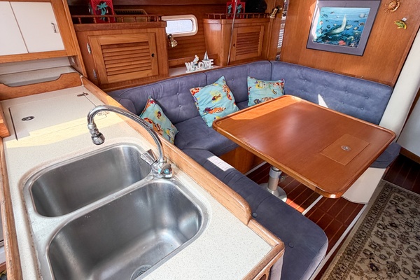 DRAGONFLY 36ft Catalina Yacht For Sale