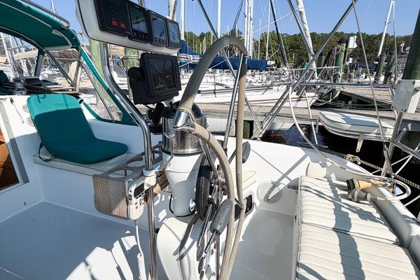 DRAGONFLY 36ft Catalina Yacht For Sale