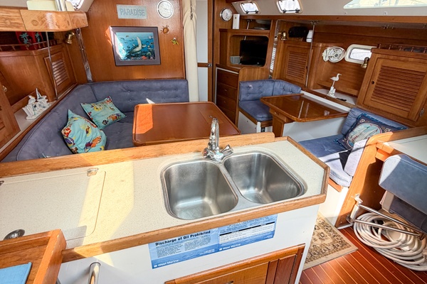 DRAGONFLY 36ft Catalina Yacht For Sale