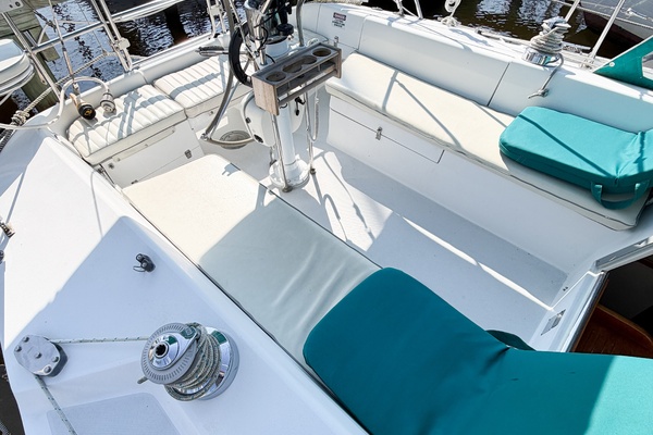 DRAGONFLY 36ft Catalina Yacht For Sale