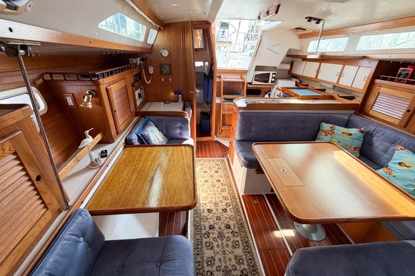 DRAGONFLY 36ft Catalina Yacht For Sale