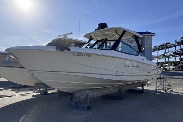 Divine Mer Sea 28ft Boston Whaler Yacht For Sale
